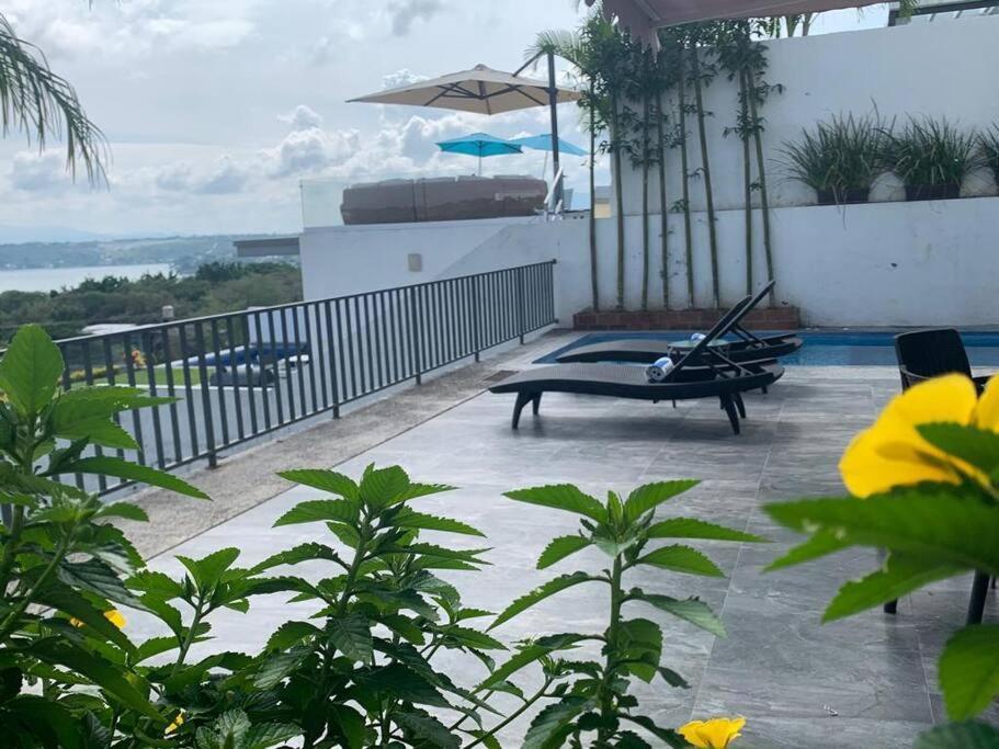 Vistalago Villa Tequesquitengo Esterno foto